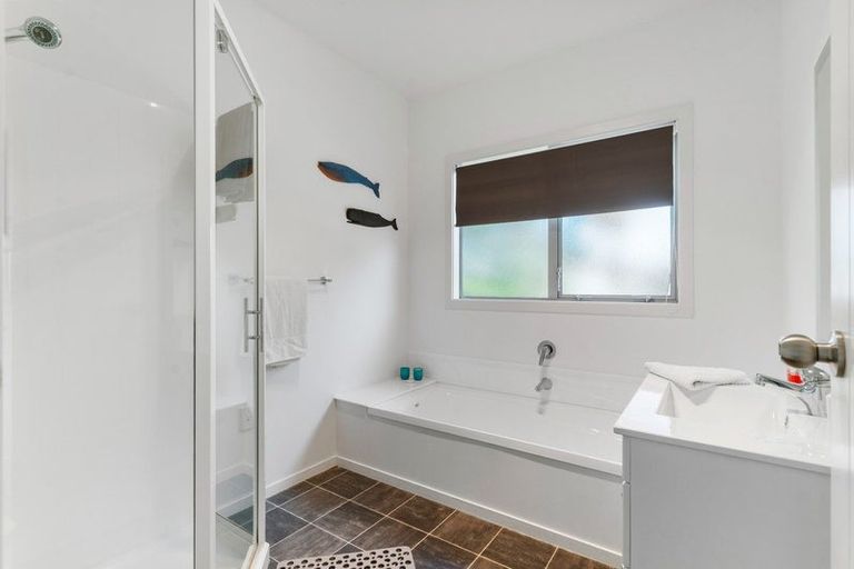 Photo of property in 23 Carrington Drive, Carterton, 5713