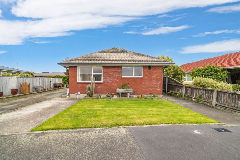 Photo of property in 1/11 Blakehall Place, Spreydon, Christchurch, 8024