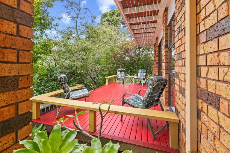 Photo of property in 163 Chelsea View Drive, Chatswood, Auckland, 0626