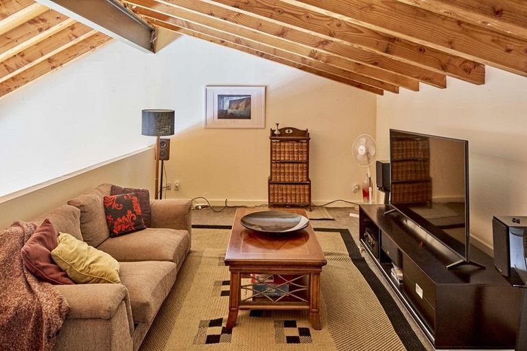 Photo of property in 9 Ogilvy Terrace, Plimmerton, Porirua, 5026