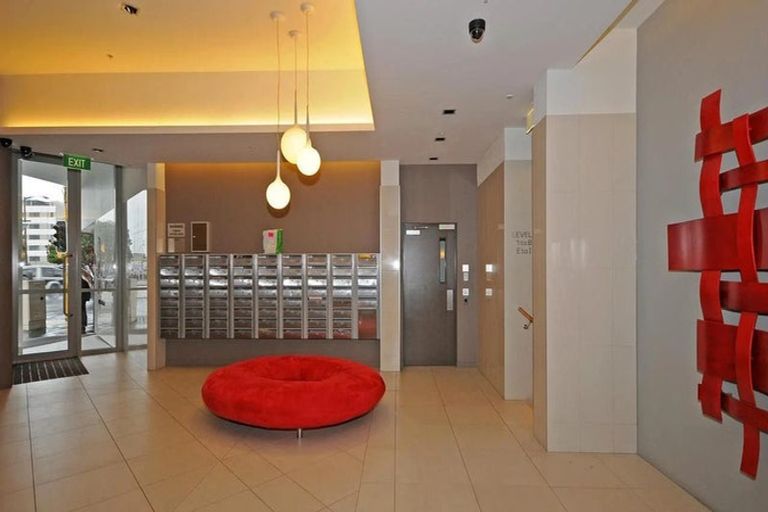 Photo of property in Piermont Apartments, 5c/82 Cable Street, Te Aro, Wellington, 6011