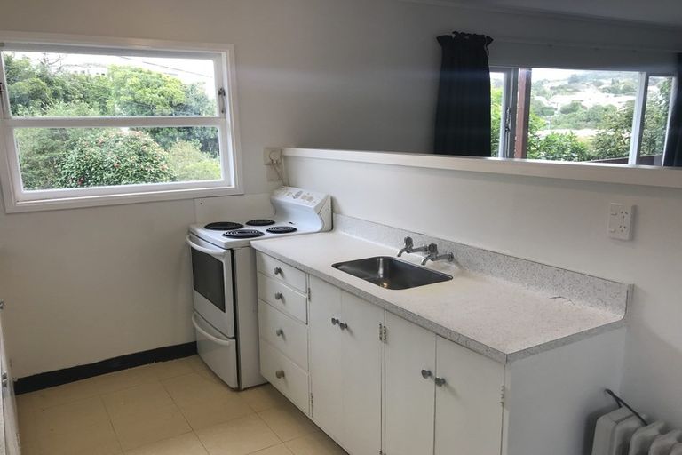 Photo of property in 5a Chella Way, Khandallah, Wellington, 6035