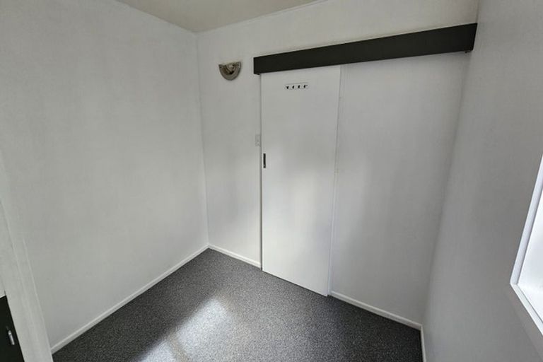 Photo of property in 4/52 Russell Terrace, Berhampore, Wellington, 6023