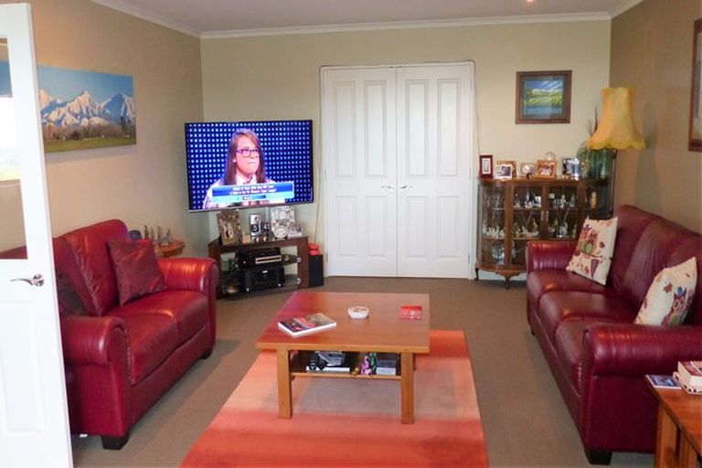 Photo of property in 38 Downs Road, Geraldine, 7991