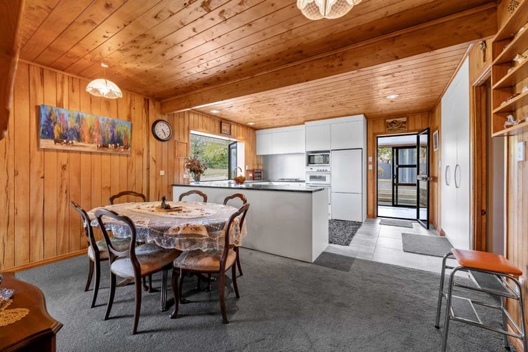 Photo of property in 92 Hickman Road, Onaero, Urenui, 4375