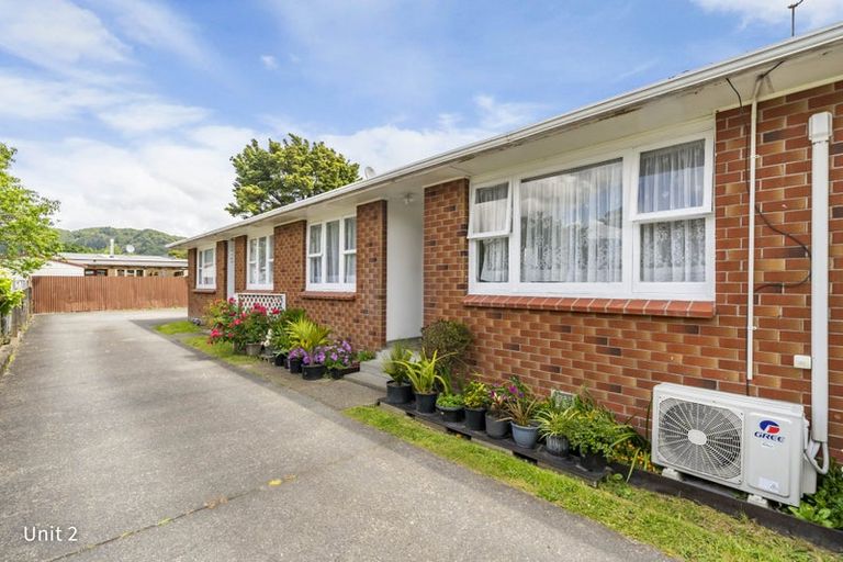 Photo of property in 2 Joseph Grove, Elderslea, Upper Hutt, 5018