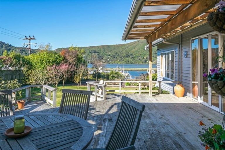 Photo of property in 15 Cook Street, Havelock, 7100