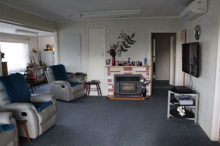 Photo of property in 12 Lilian Street, Te Kamo, Whangarei, 0112