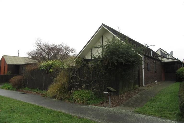Photo of property in 41 Sayers Crescent, Ilam, Christchurch, 8041