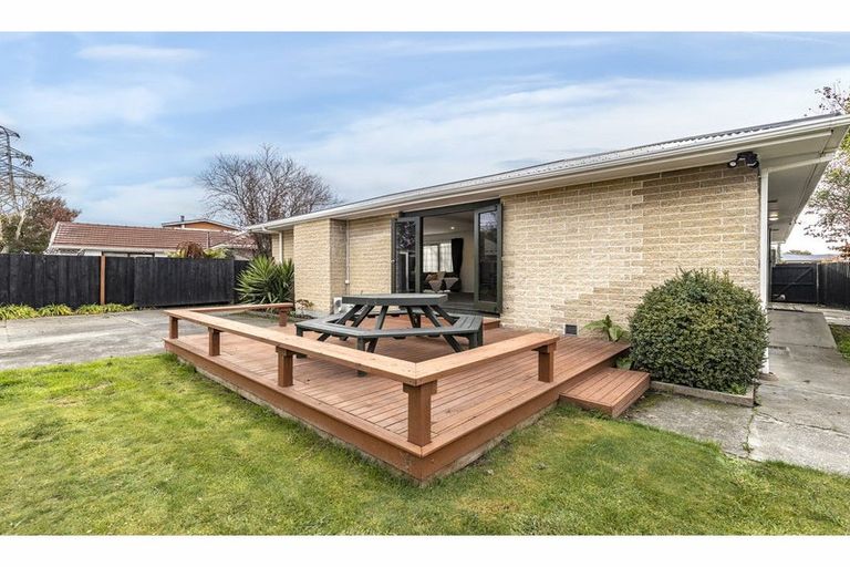 Photo of property in 25 Stackhouse Avenue, Bishopdale, Christchurch, 8053
