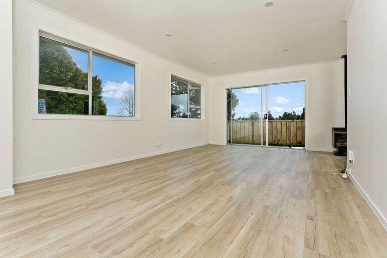 Photo of property in 7 Bryers Place, Bayview, Auckland, 0629