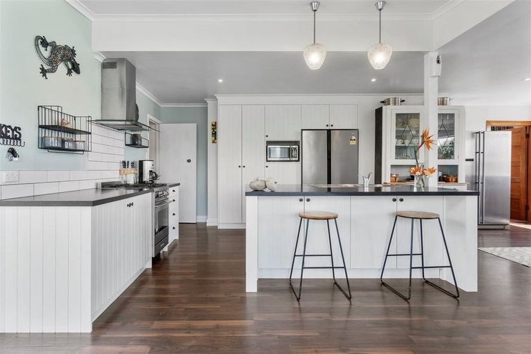 Photo of property in 50 Lee Street, Te Puke, 3119