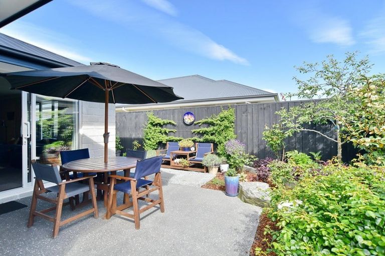 Photo of property in 6 Brantholme Place, Rangiora, 7400