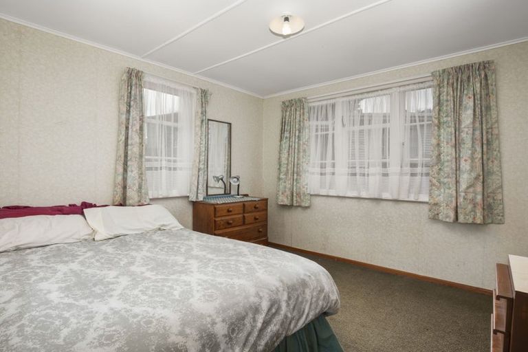 Photo of property in 73 Hampshire Street, Cannons Creek, Porirua, 5024