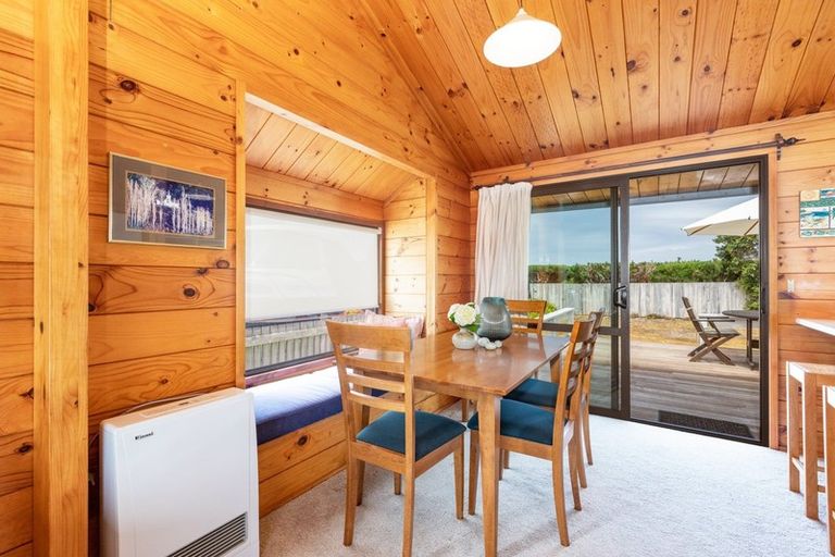 Photo of property in 40 Meiklejohn Way, Omaha, 0986