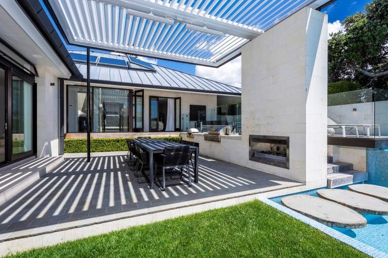 Photo of property in 23-27 Lake View Road, Takapuna, Auckland, 0622