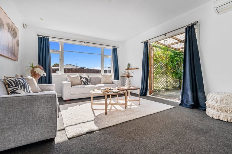 Photo of property in 16 Fatima Street, Redwood, Christchurch, 8051