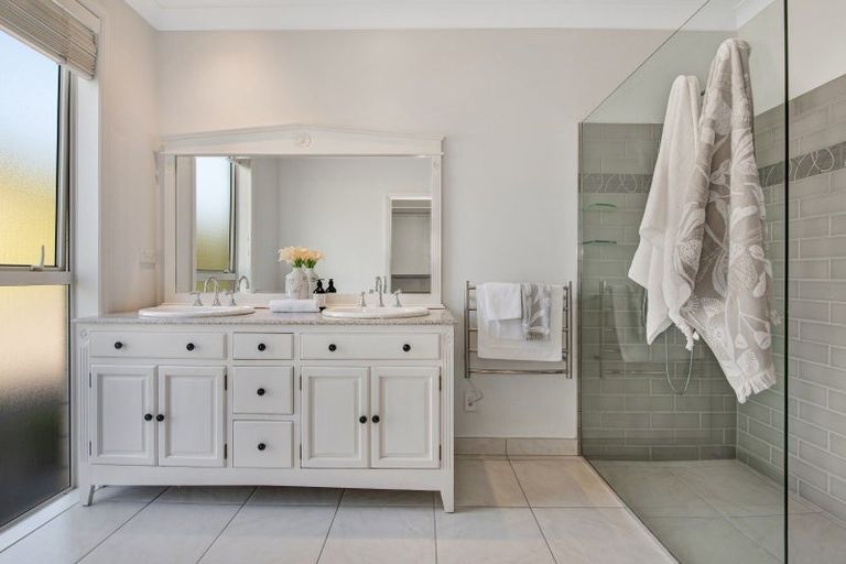 Photo of property in 59 Spur Road, Stillwater, Silverdale, 0993