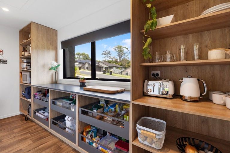 Photo of property in 4 Arohena Court, Ohauiti, Tauranga, 3112