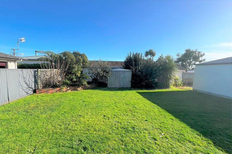 Photo of property in 49 Weraroa Road, Levin, 5510