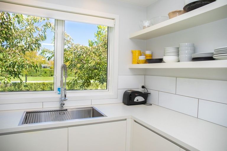 Photo of property in 4 Birdie Way, Martinborough, 5711