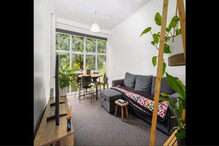 Photo of property in 146 Glenmore Street, Northland, Wellington, 6012