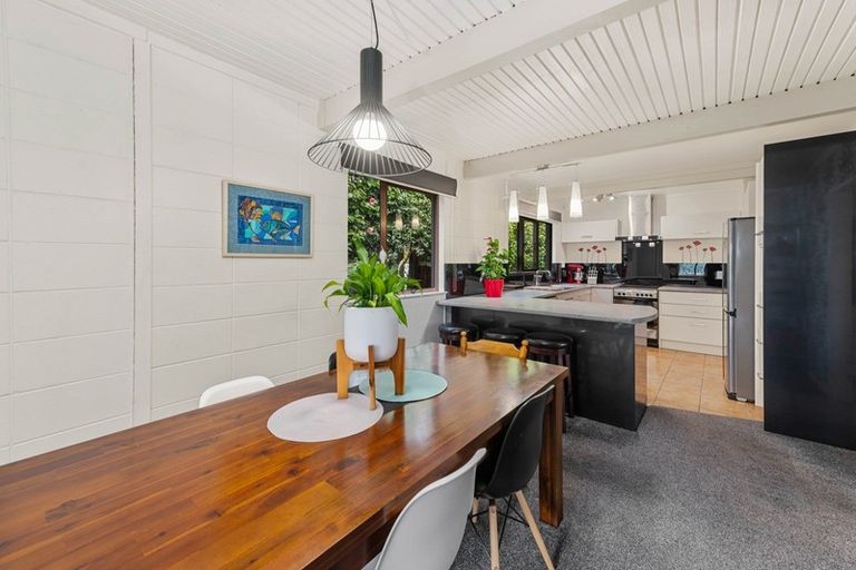 Photo of property in 6 Mark Place, Lynmore, Rotorua, 3010