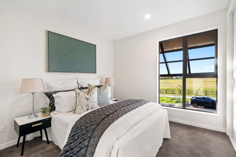 Photo of property in 1 Dorset Down Drive, Karaka, 2580