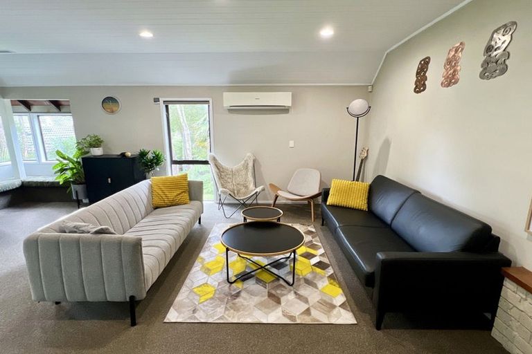 Photo of property in 200 Atkinson Road, Titirangi, Auckland, 0604