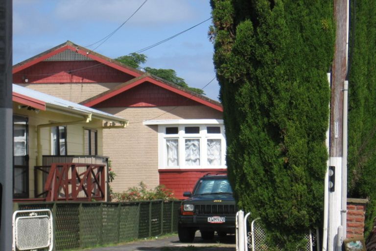 Photo of property in 1075 Dominion Road, Mount Roskill, Auckland, 1041