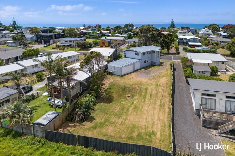 Photo of property in 30 Hillview Road, Waihi Beach, 3611