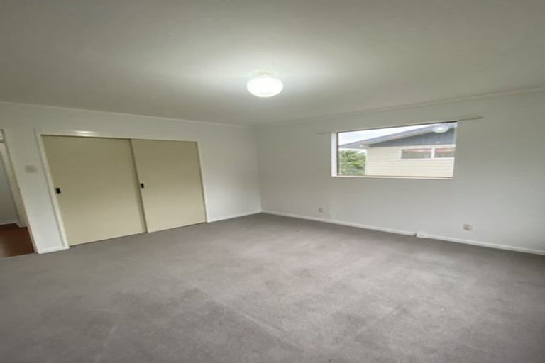 Photo of property in 71 Fyvie Avenue, Tawa, Wellington, 5028
