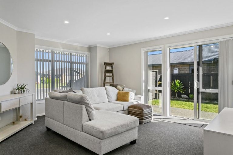 Photo of property in 22 Huka Heights Drive, Rangatira Park, Taupo, 3330