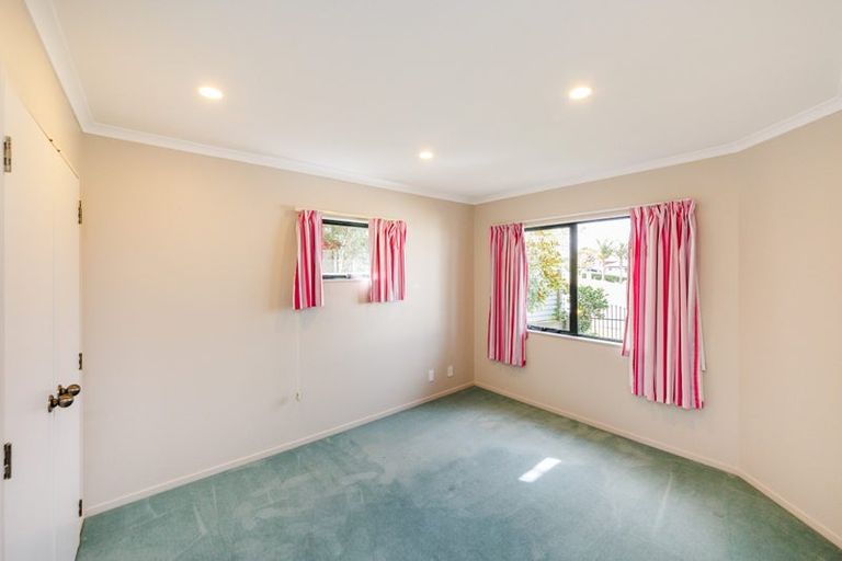 Photo of property in 15 Woodland Grove, Feilding, 4702