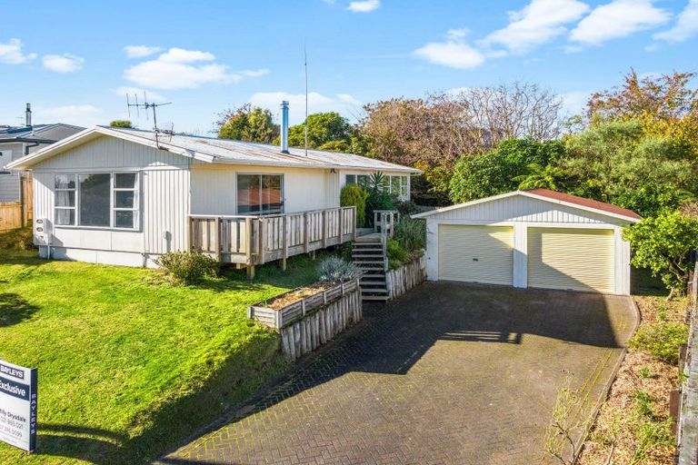 Photo of property in 13 Beachman Grove, Hilltop, Taupo, 3330