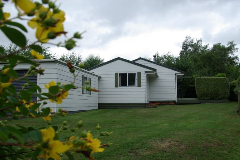 Photo of property in 2/60 Kinloch Road, Kinloch, Taupo, 3377