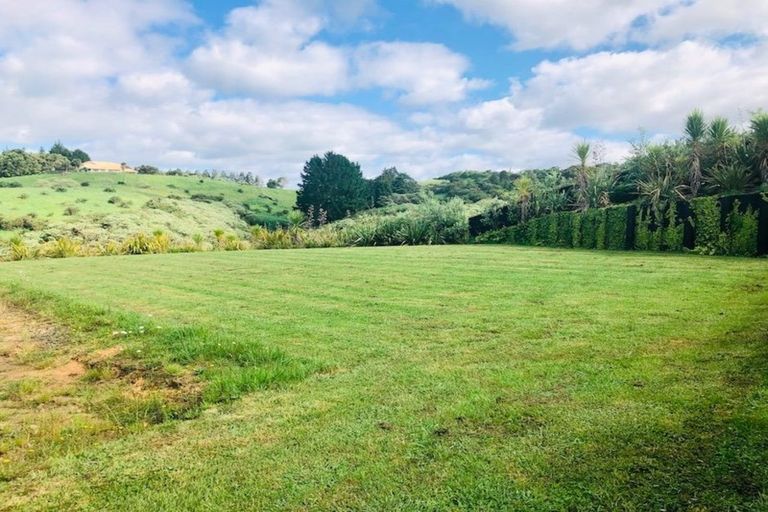 Photo of property in 30 Boocock Crescent, Orewa, 0931