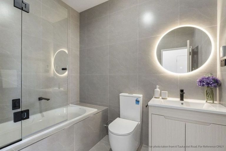 Photo of property in 10 Taukahiwi Road, Pukekohe, 2120