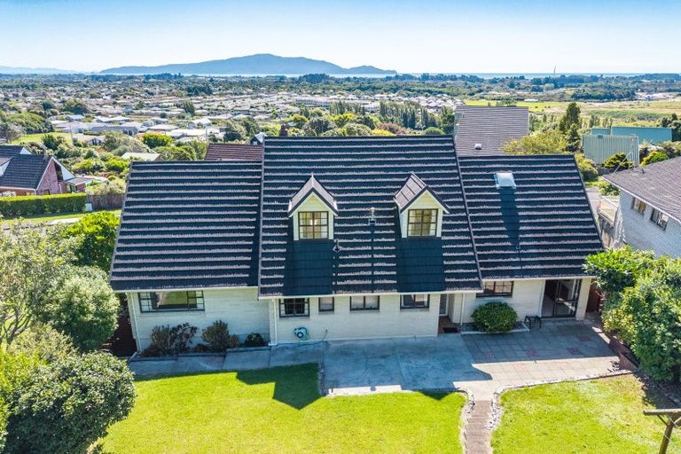 Photo of property in 133 Winara Avenue, Waikanae, 5036
