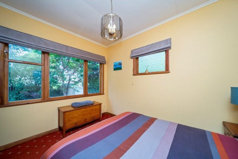 Photo of property in 72 Govett Avenue, Frankleigh Park, New Plymouth, 4310