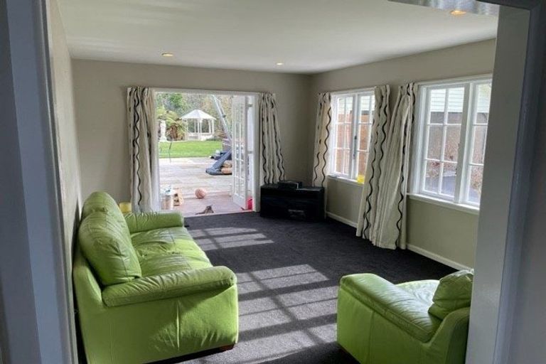 Photo of property in 55 Straven Road, Riccarton, Christchurch, 8011