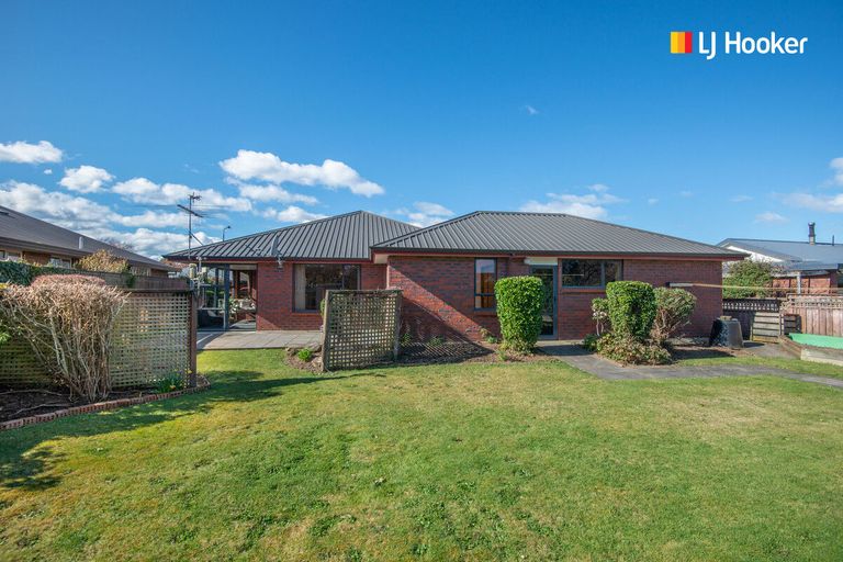 Photo of property in 14 Silverstream Drive, Mosgiel, 9024