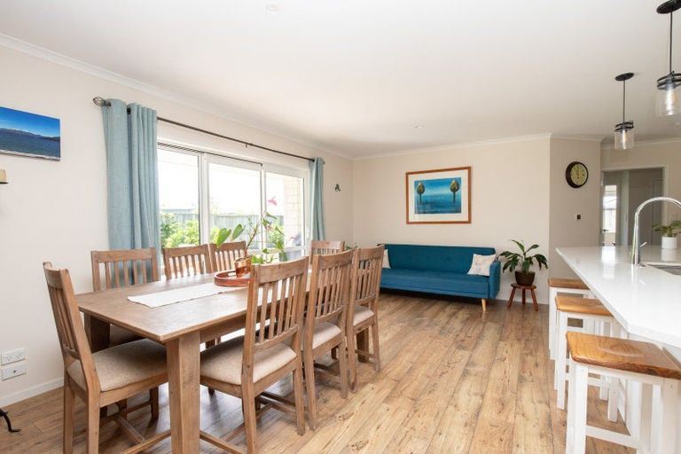 Photo of property in 59 Darlington Street, Ngatea, 3503