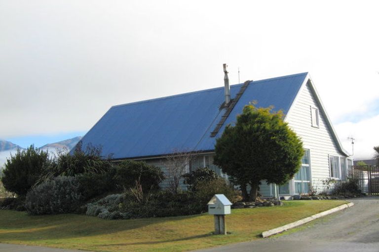 Photo of property in 4 Kawarau Place, Frankton, Queenstown, 9300