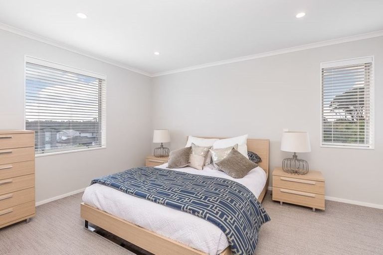 Photo of property in 61 Mackay Drive, Greenhithe, Auckland, 0632