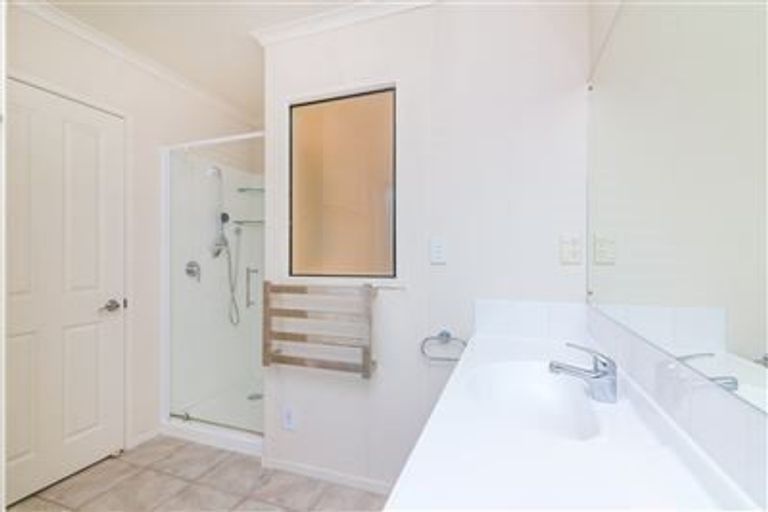 Photo of property in 21 Skelligs Drive, Flat Bush, Auckland, 2019