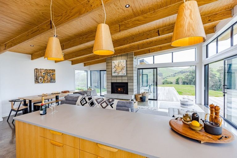 Photo of property in 360a Longbush Road, Hinakura, Masterton, 5884