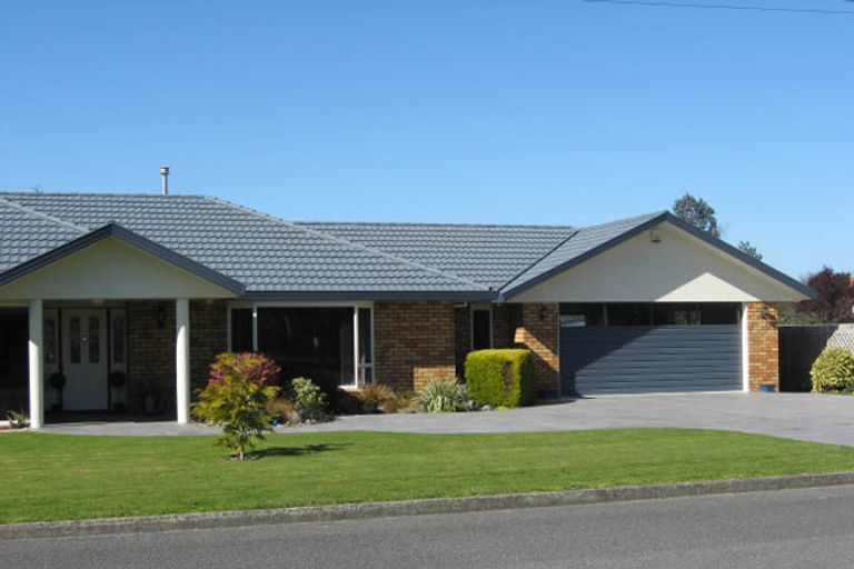 Photo of property in 41a Reading Street, Greytown, 5712