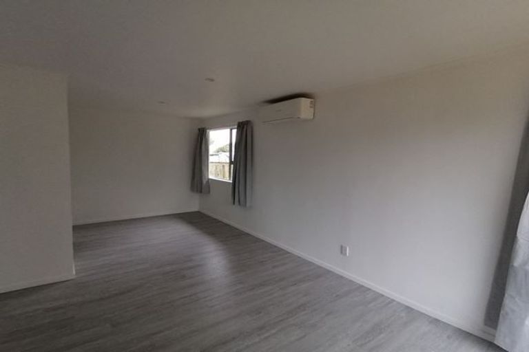 Photo of property in 2/7 Ririno Place, Manurewa, Auckland, 2102