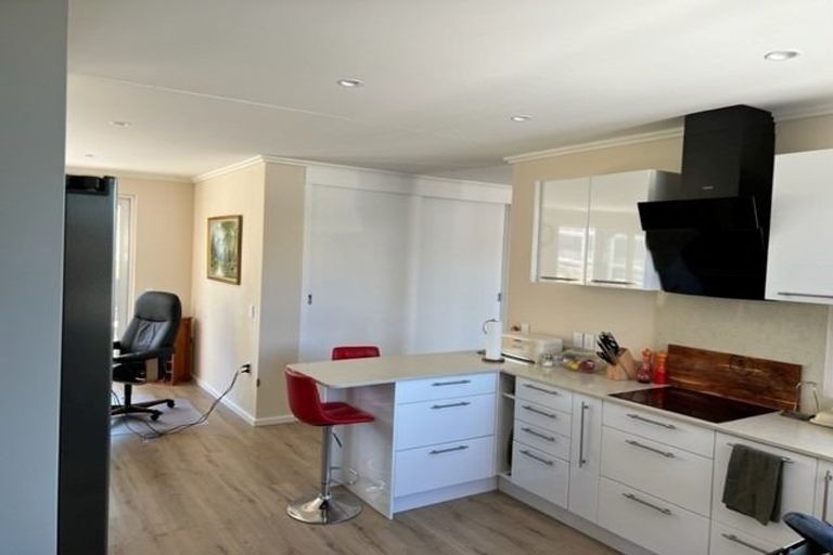 Photo of property in 62 Bert Wall Drive, Omokoroa, 3114